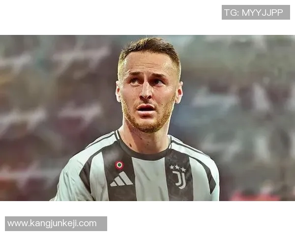 库普梅纳斯在尤文图斯的崛起之路：多面手如何展现新角色的魅力